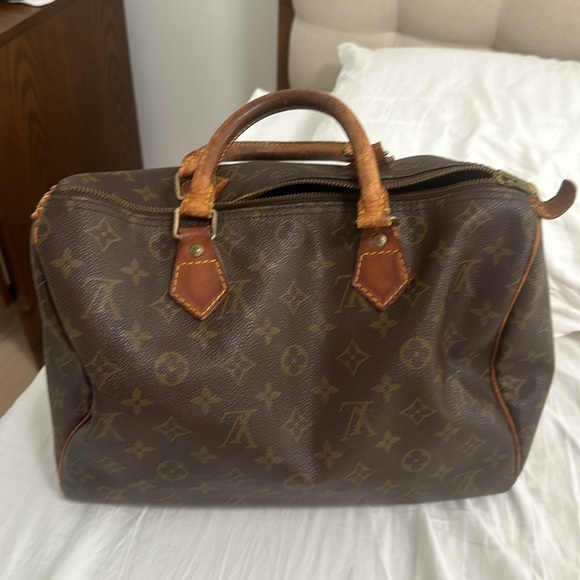 Louis vouilton Monogram Canvas Speedy (Authentic Pre-Owned) - Picture 2 of 15